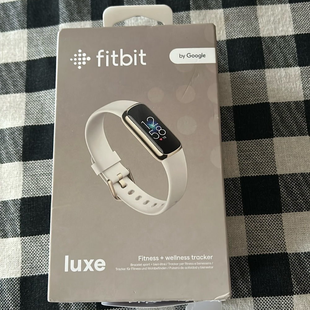 Fitbit Luxe